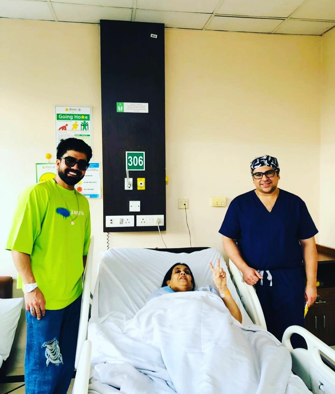 Superstar hardy Sandhu Mother Operated for Rotator Cuff Repair Surgery by Dr. Manit Arora|Dr Manit Arora|Mohali,Chandigarh